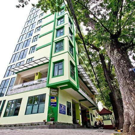 Green Batara Hotel Bandung Exteriör bild