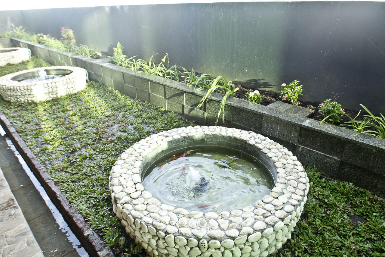 Green Batara Hotel Bandung Exteriör bild