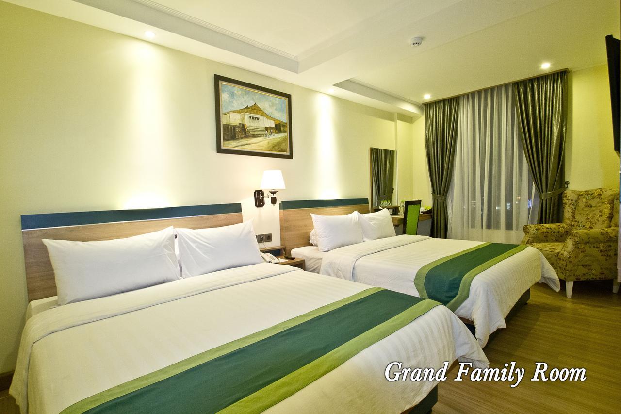 Green Batara Hotel Bandung Exteriör bild