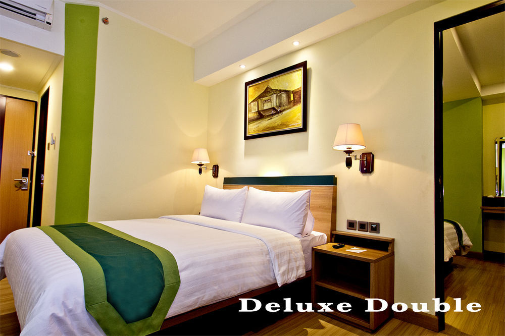 Green Batara Hotel Bandung Exteriör bild