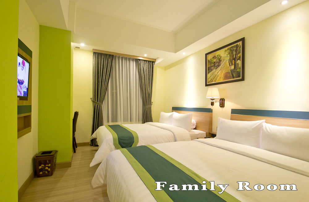 Green Batara Hotel Bandung Exteriör bild